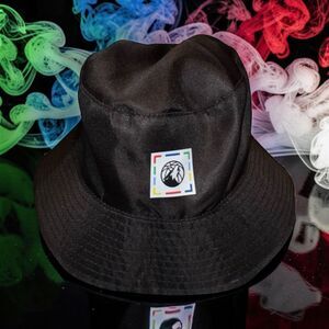 NWOT Minnesota Timberwolves Reversible Black & White Bucket Hat One Size